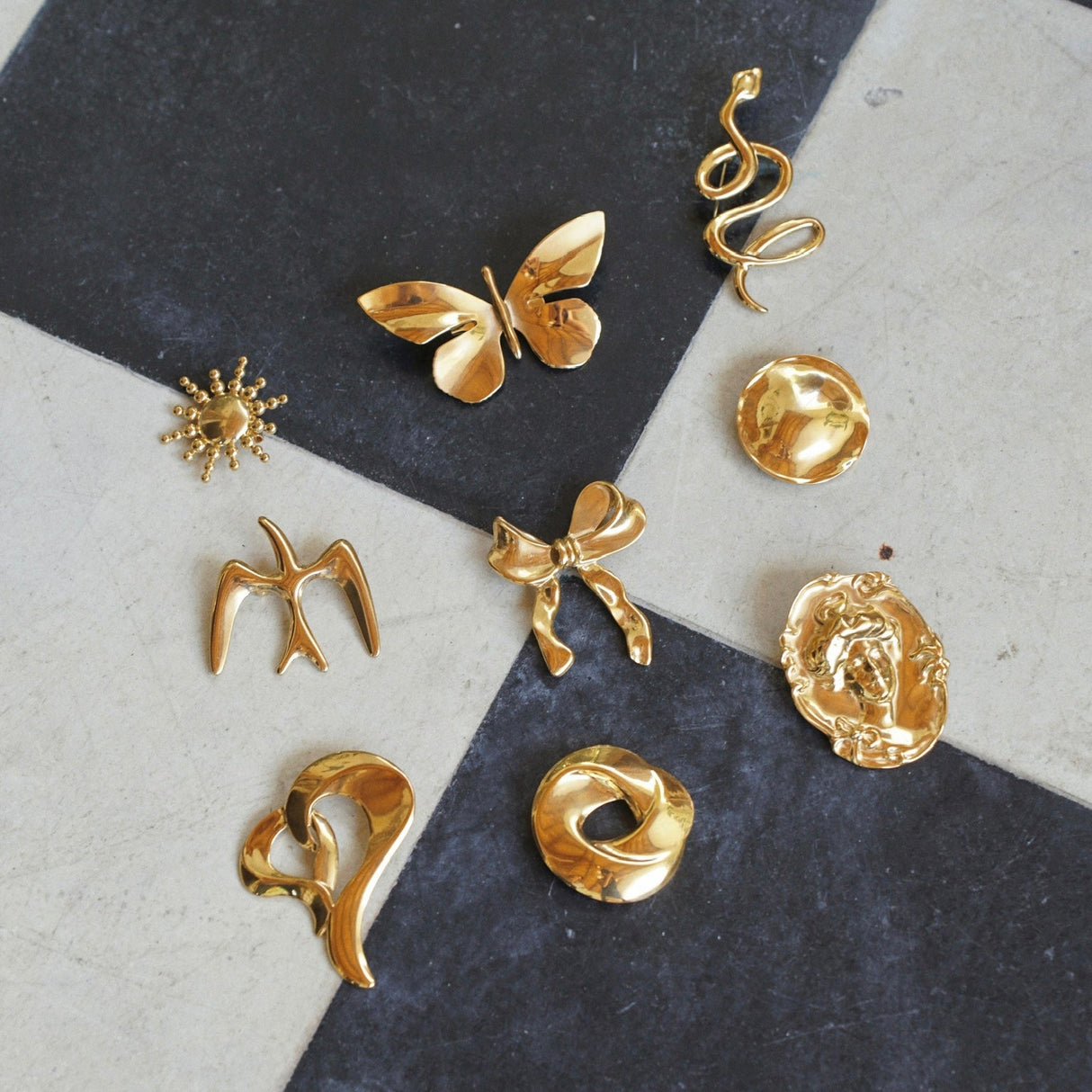 Belle Bow Brooch - HoneyBug