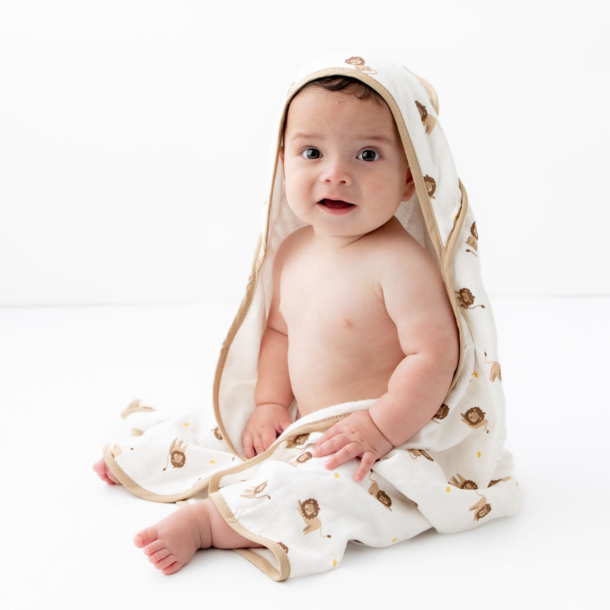 Lion Hooded Towel Set - HoneyBug