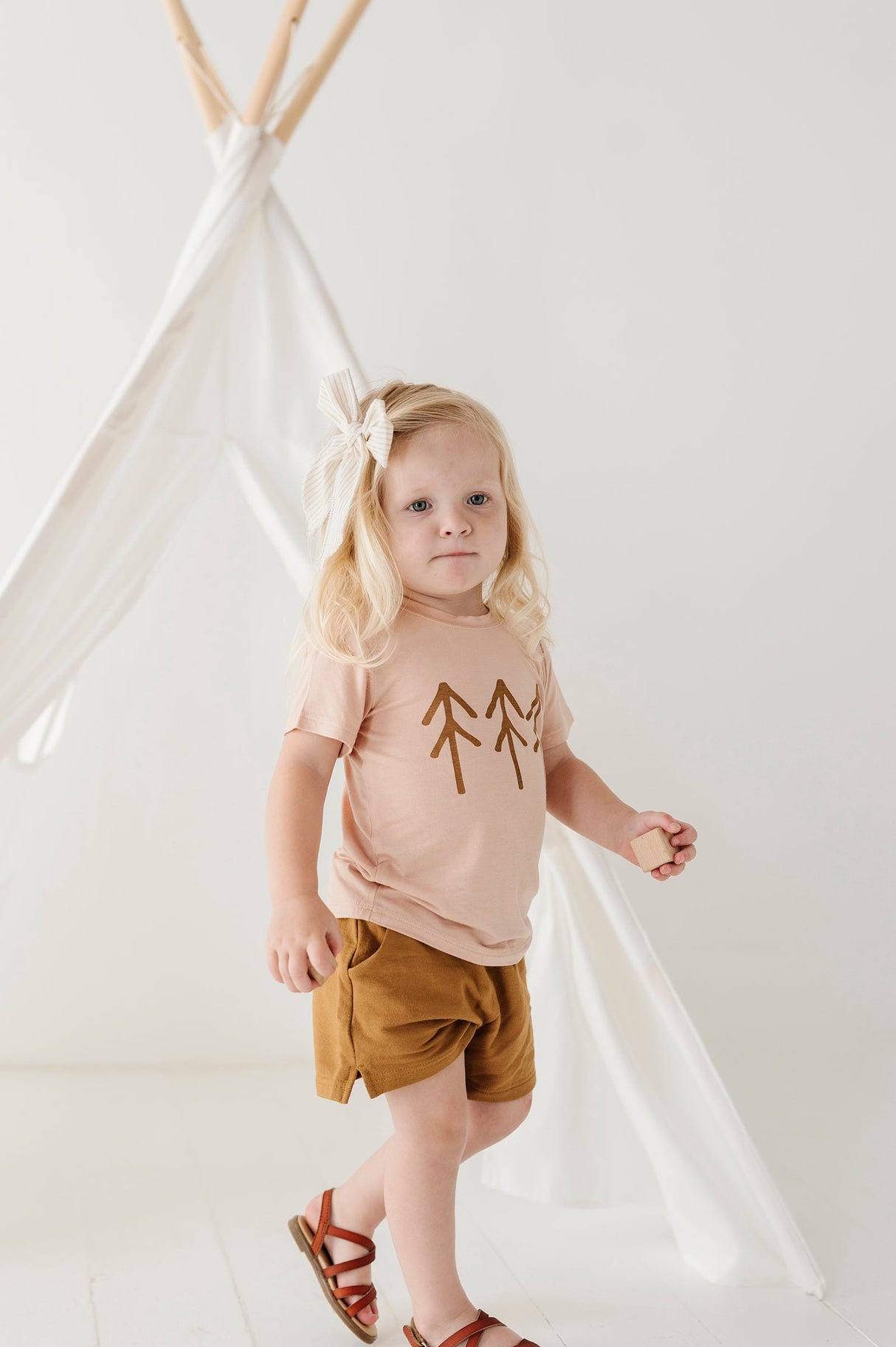 Girl's Short Sleeve Tee - HoneyBug