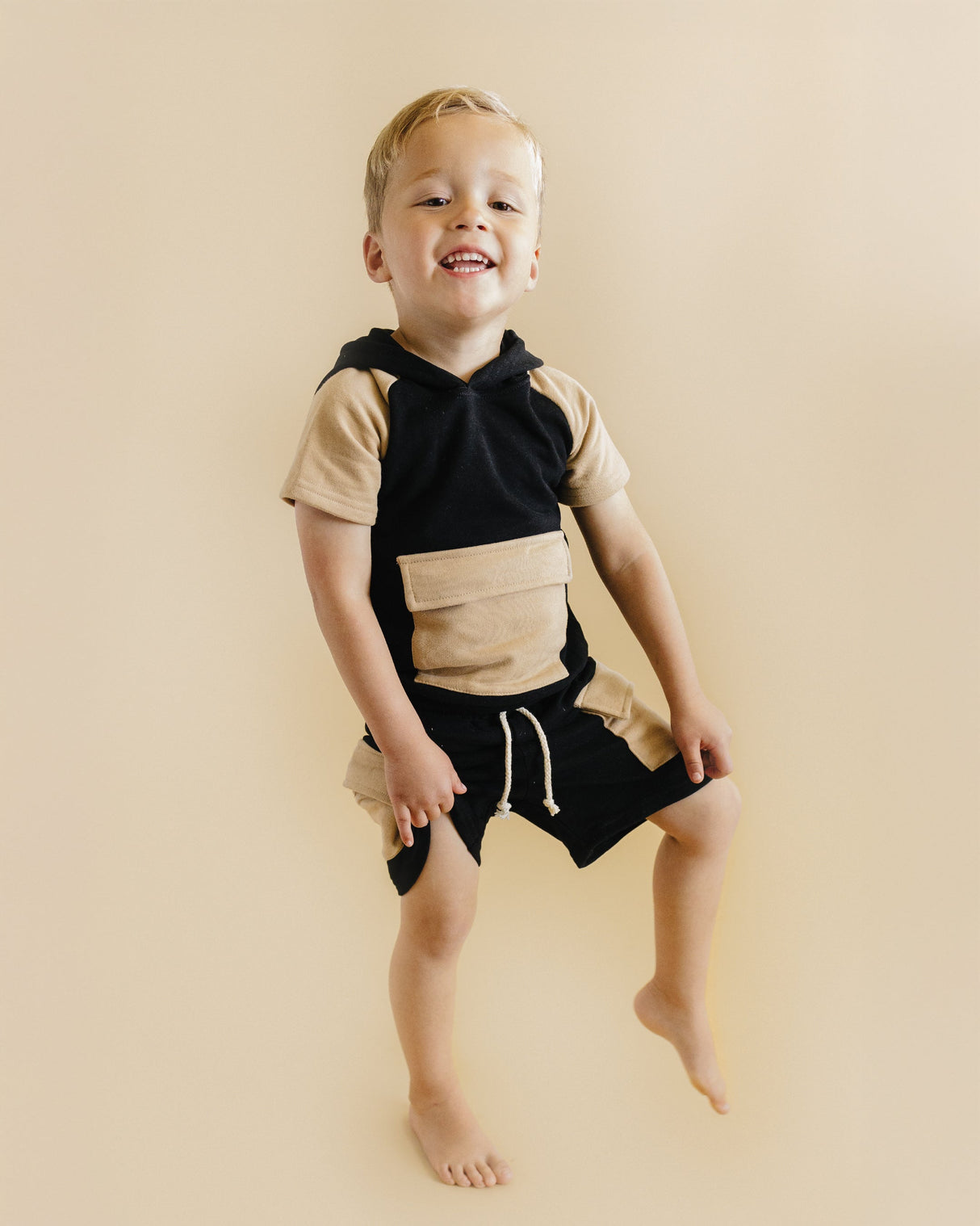 Terry Cargo Shorts Set | Black & Tan - HoneyBug