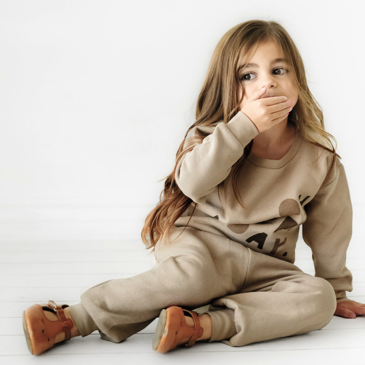 Organic Kids Sweatshirt - Happy Day - HoneyBug