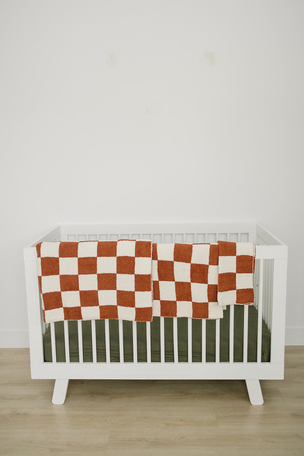Rust Checkered Plush Blanket - HoneyBug