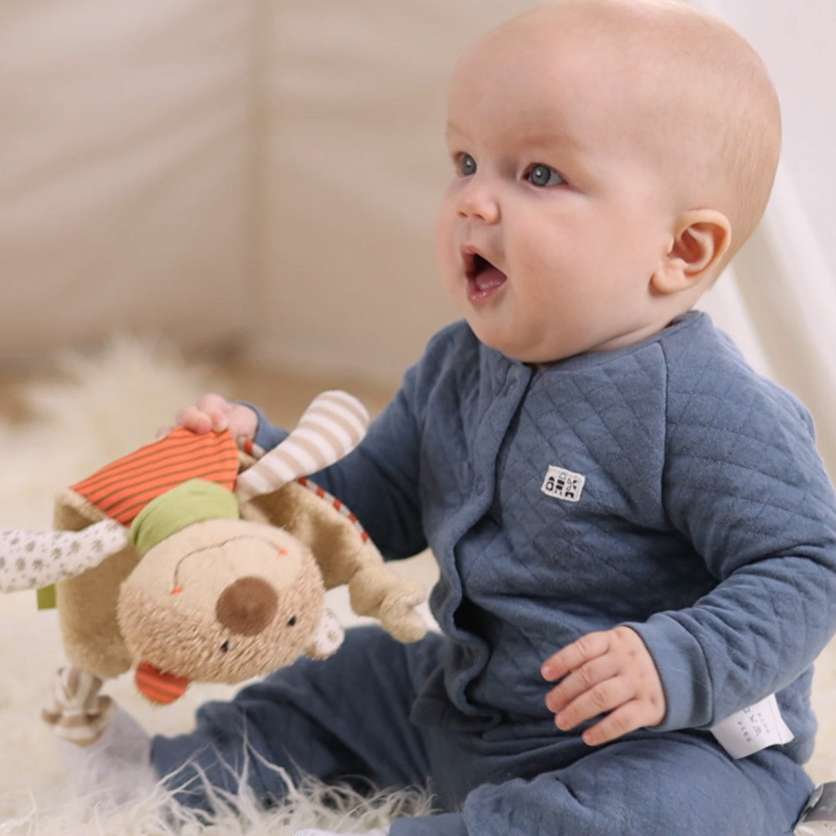 Organic Bear Blankie - HoneyBug