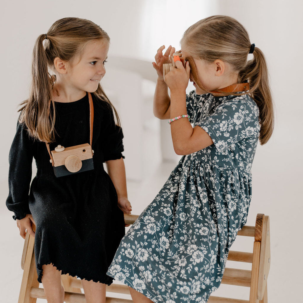 Wood & Leather Play Camera