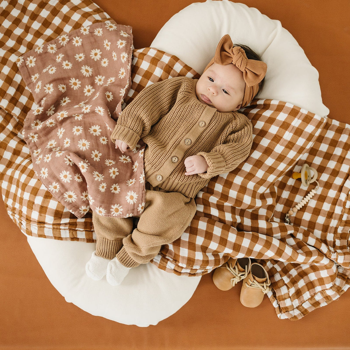 Gingham Muslin Quilt - HoneyBug