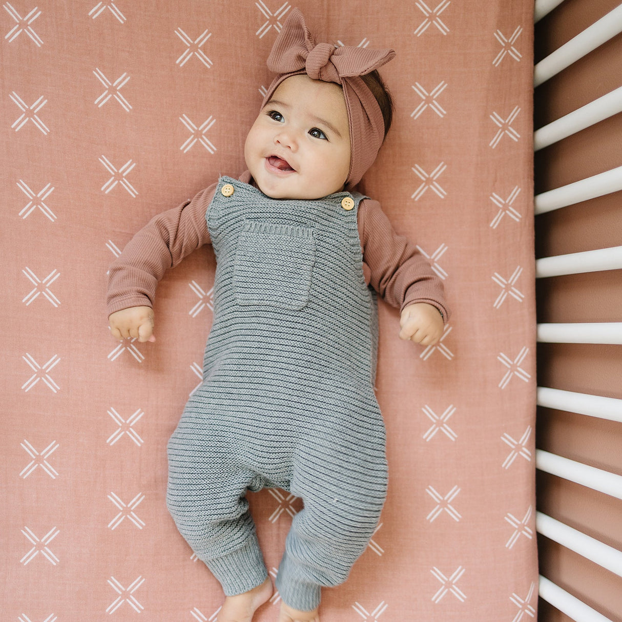 Just Peachy Muslin Crib Sheet - HoneyBug