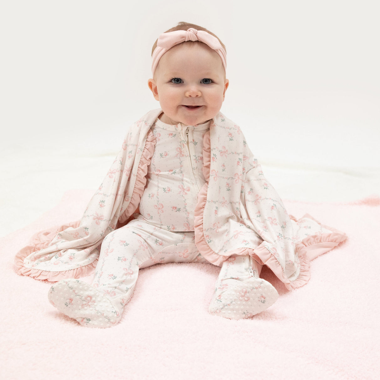 Dainty Buds and Bows - 2 Way Ruffle Back Zipper Footie