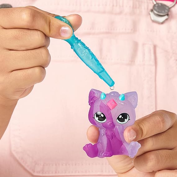 Magic Mixies Mixlings - Collector's Cauldron - HoneyBug