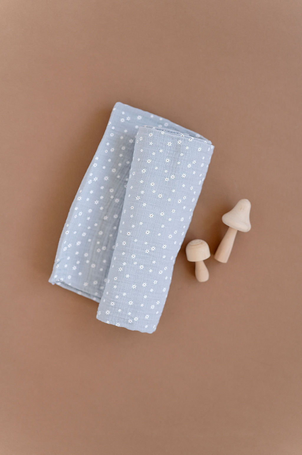 Cotton Muslin Swaddle Blanket - Ditsy Star - HoneyBug