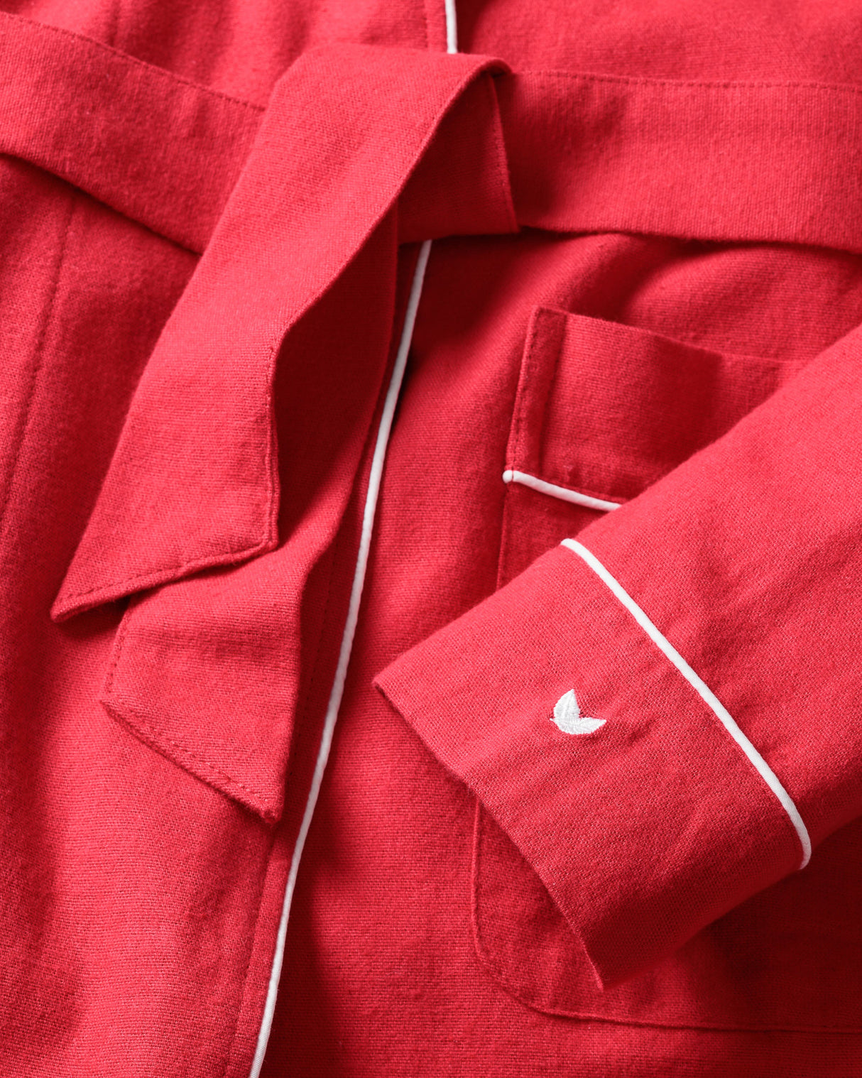 Men's Flannel Robe in Red with White Piping - HoneyBug