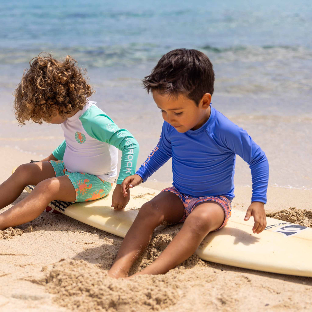 Tropicana Vacay Sustainable LS Set - HoneyBug