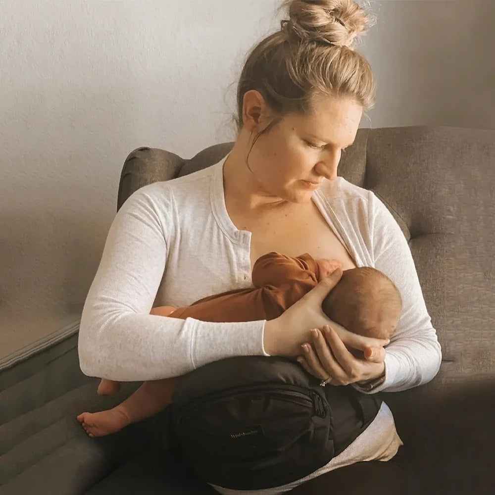 The Tushbaby Hip Carrier - HoneyBug