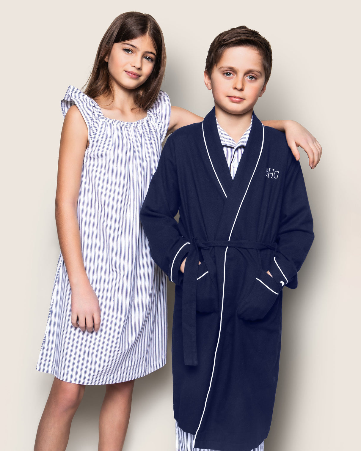 Kid's Flannel Robe in Navy with White Piping - HoneyBug