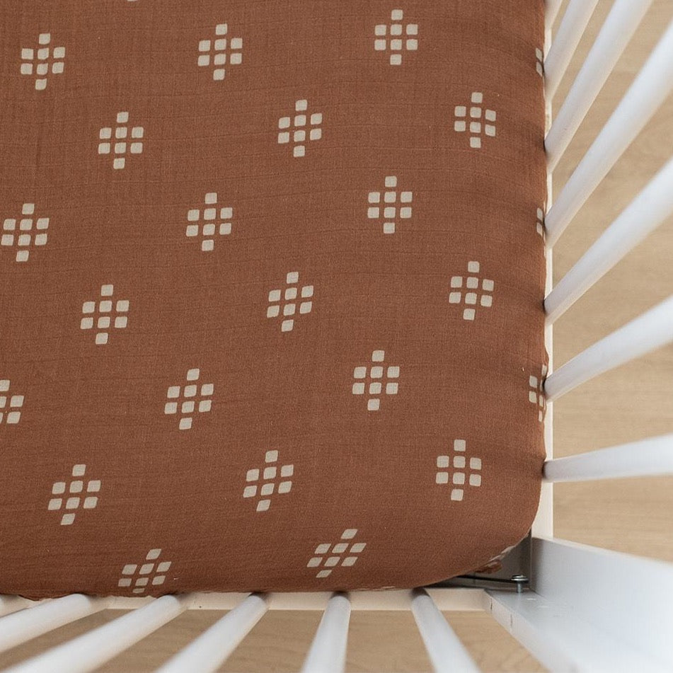 Chestnut Textiles Muslin Crib Sheet - HoneyBug