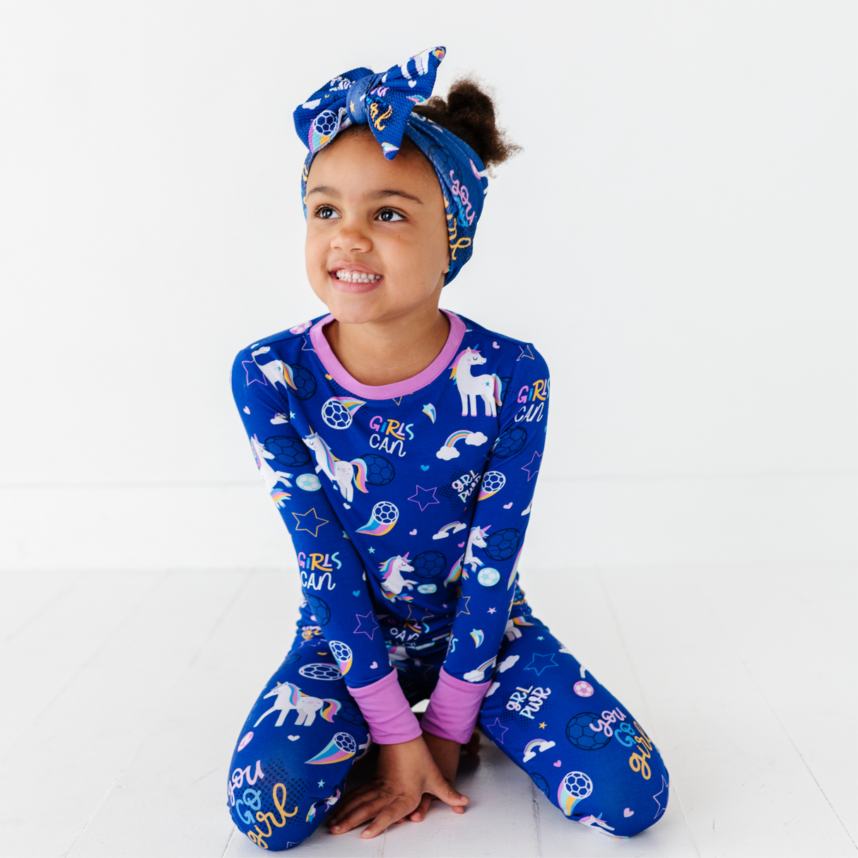 Unicorn Goals Biggie Bow - HoneyBug