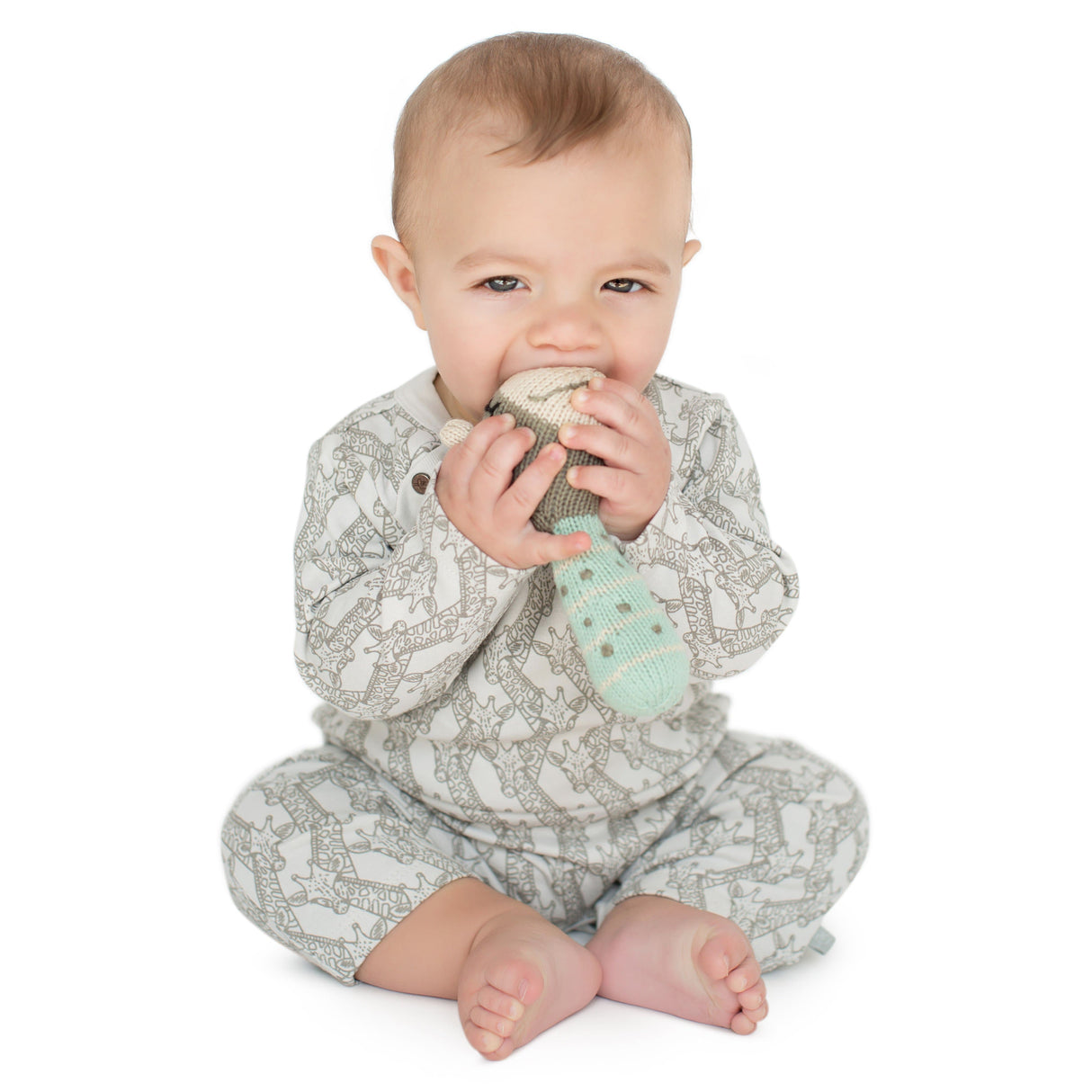 mini rattle | ami the giraffe - HoneyBug