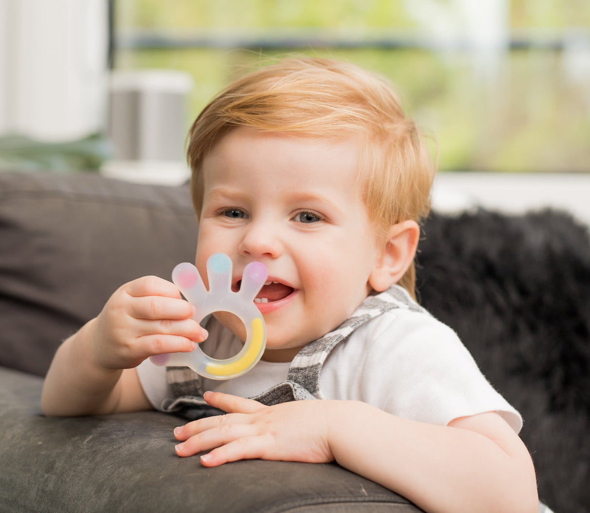 Haakaa Silicone Palm Teether - HoneyBug