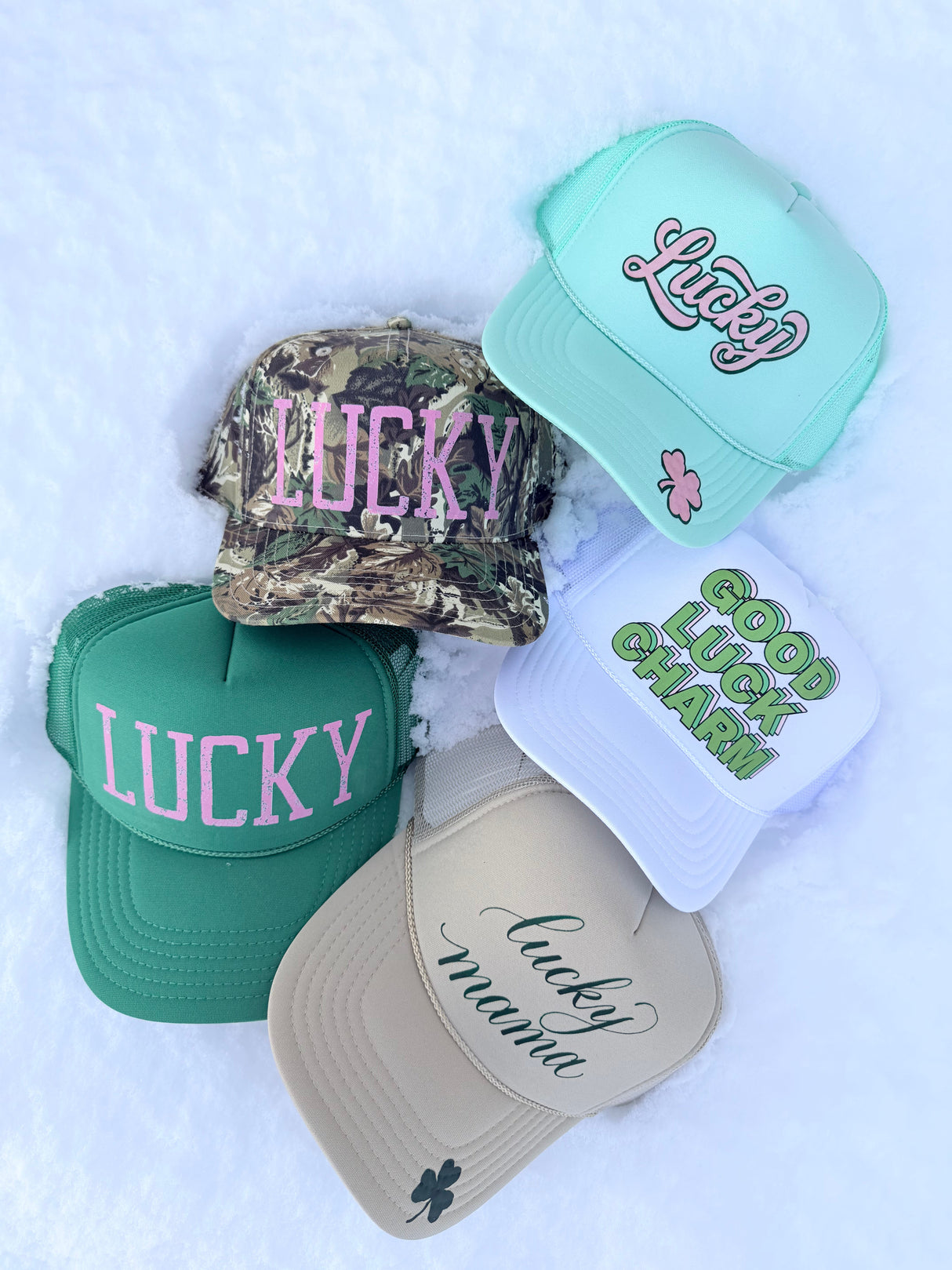 LUCKY ♡ printed trucker hat