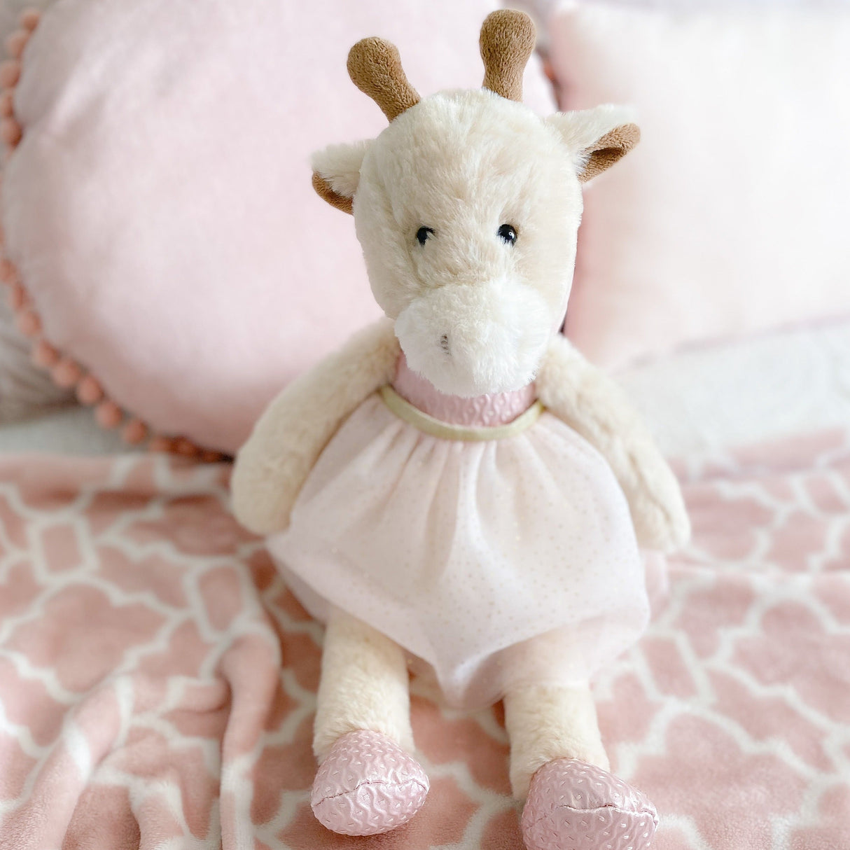 Suzy Tutu Giraffe - HoneyBug