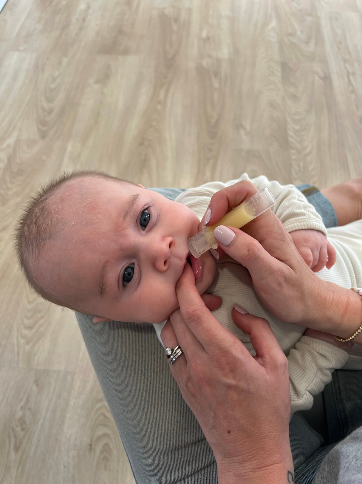 Haakaa Silicone Colostrum Collectors 4 ml, 2 PK (Pre-Sterilized) - HoneyBug