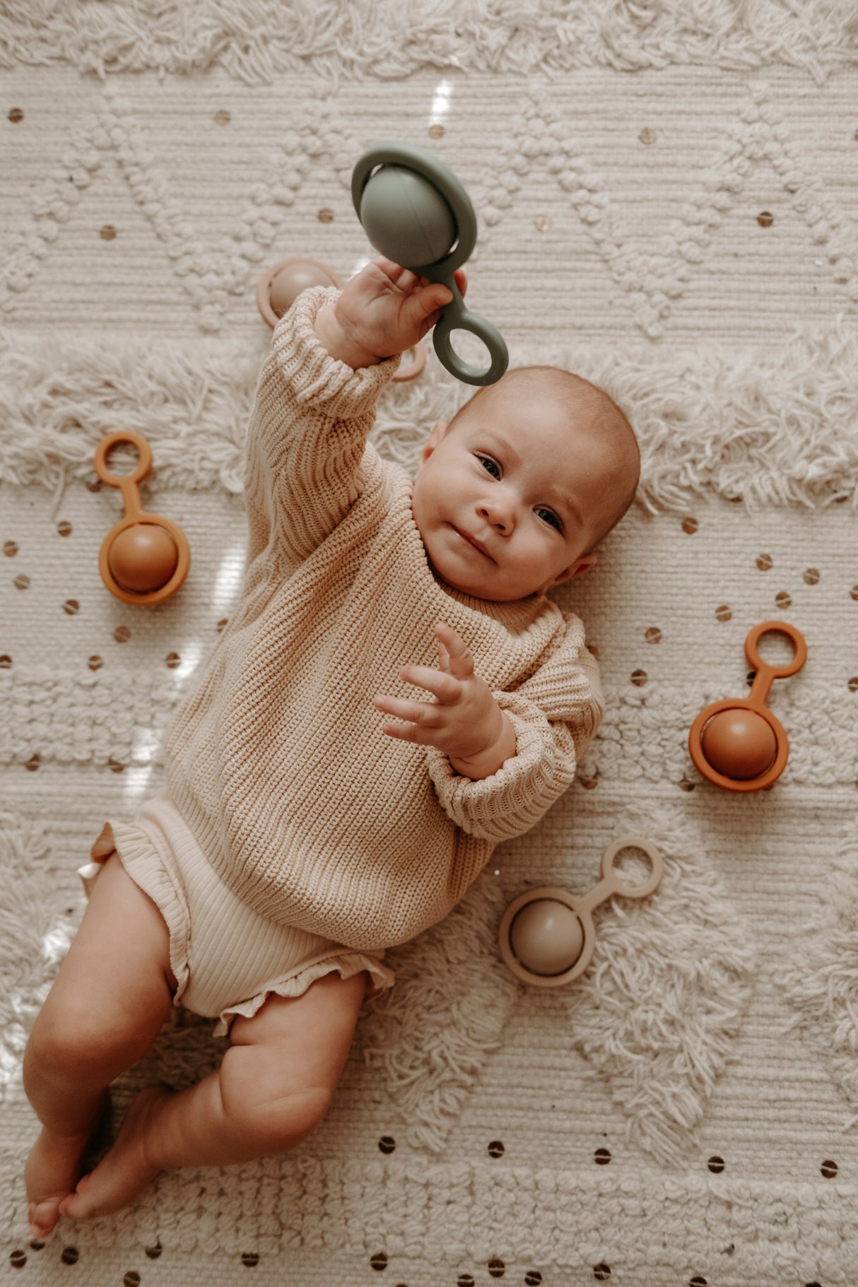 Rattle Toy - Ora | Peony - HoneyBug