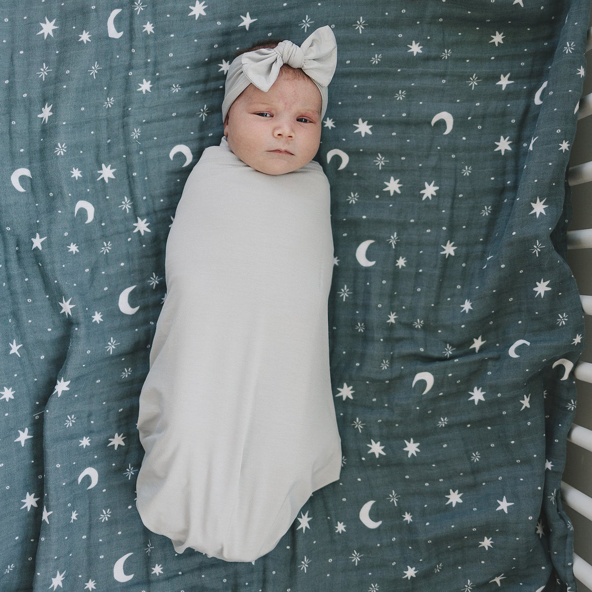 Stone Bamboo Stretch Swaddle - HoneyBug