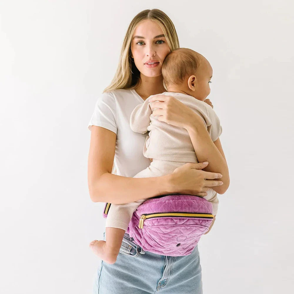 The Tushbaby Hip Carrier - HoneyBug