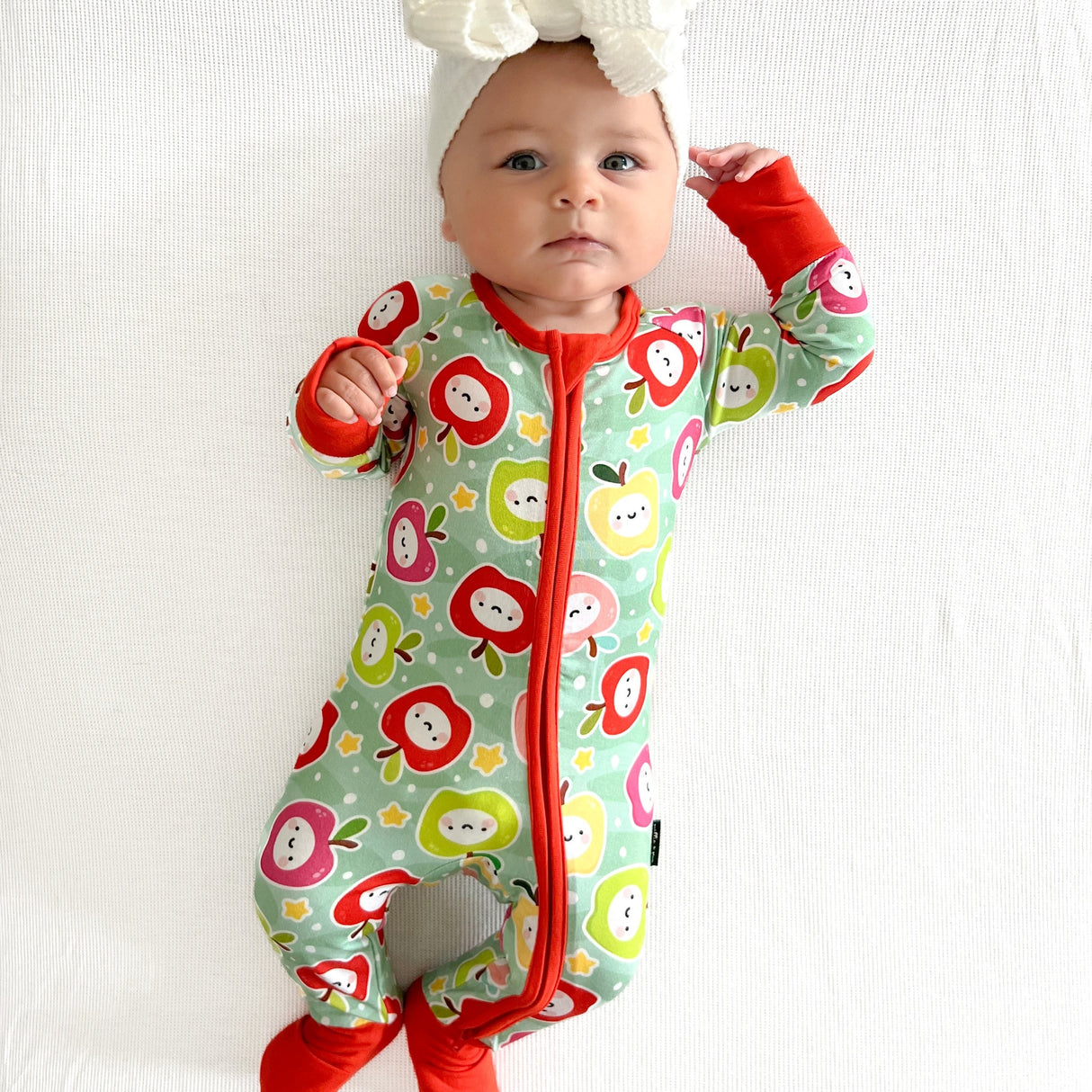 ZIP ROMPER - Kawaii Apple - HoneyBug