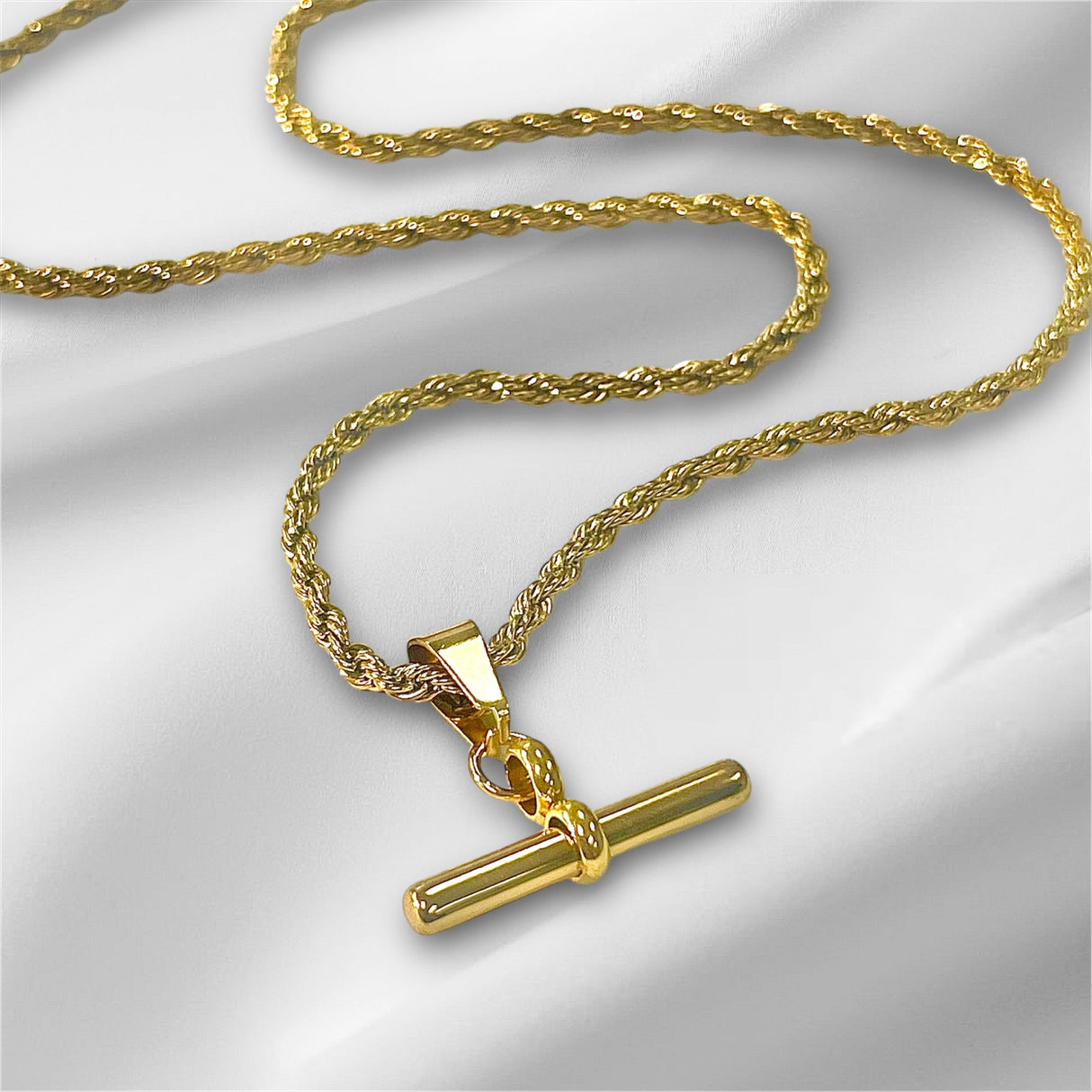 Rope Chain Bar Pendant Necklace - HoneyBug
