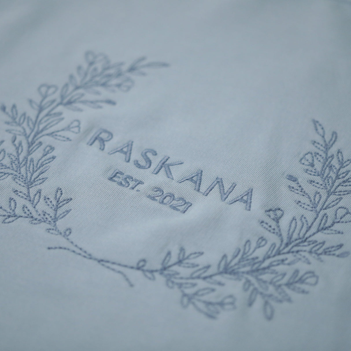 ELLE || ORGANIC COTTON MATERNITY CREW NECK PULLOVER