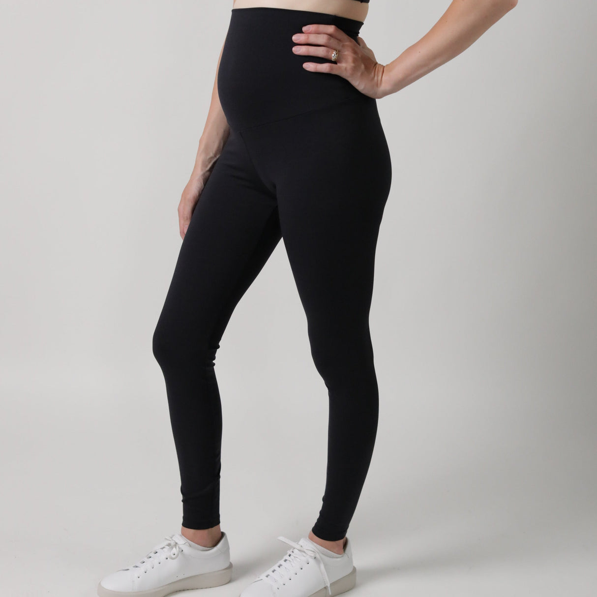 VAALIA™ Everyday Comfort Hi-Rise Maternity Legging