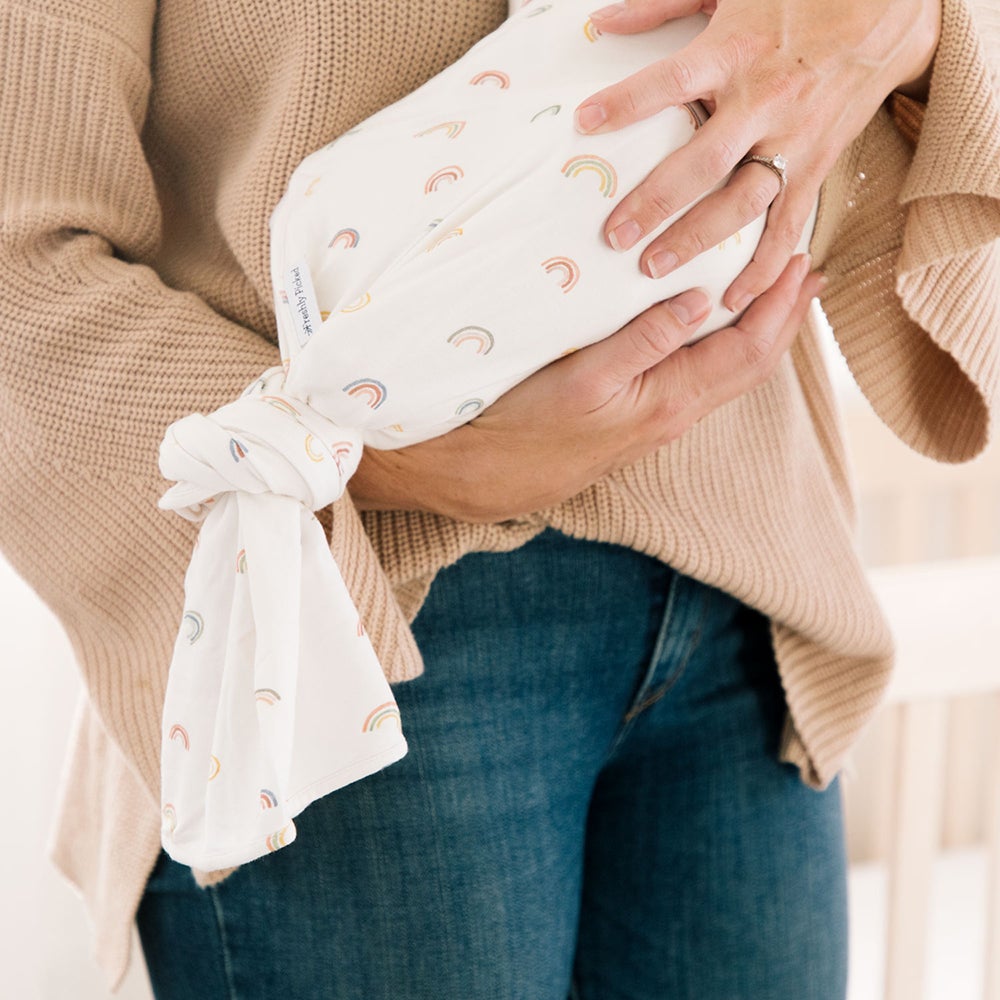 Rainbows Swaddle II - HoneyBug