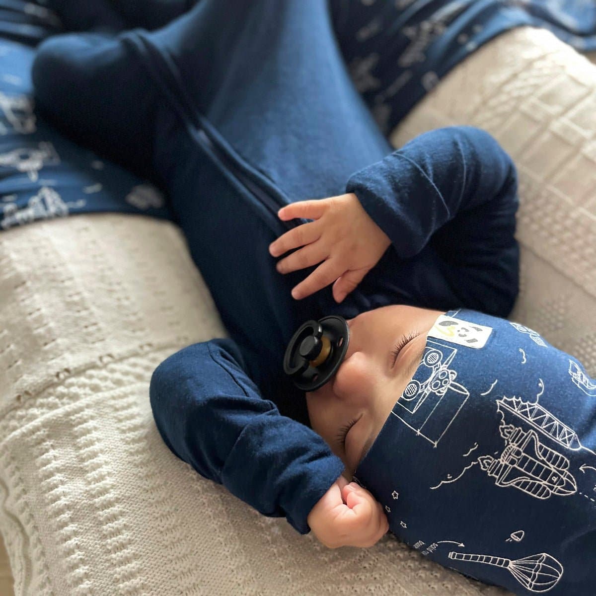 Bamboo Swaddle & Beanie Set - HoneyBug