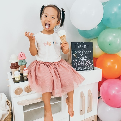 graphic tee | big sis - HoneyBug