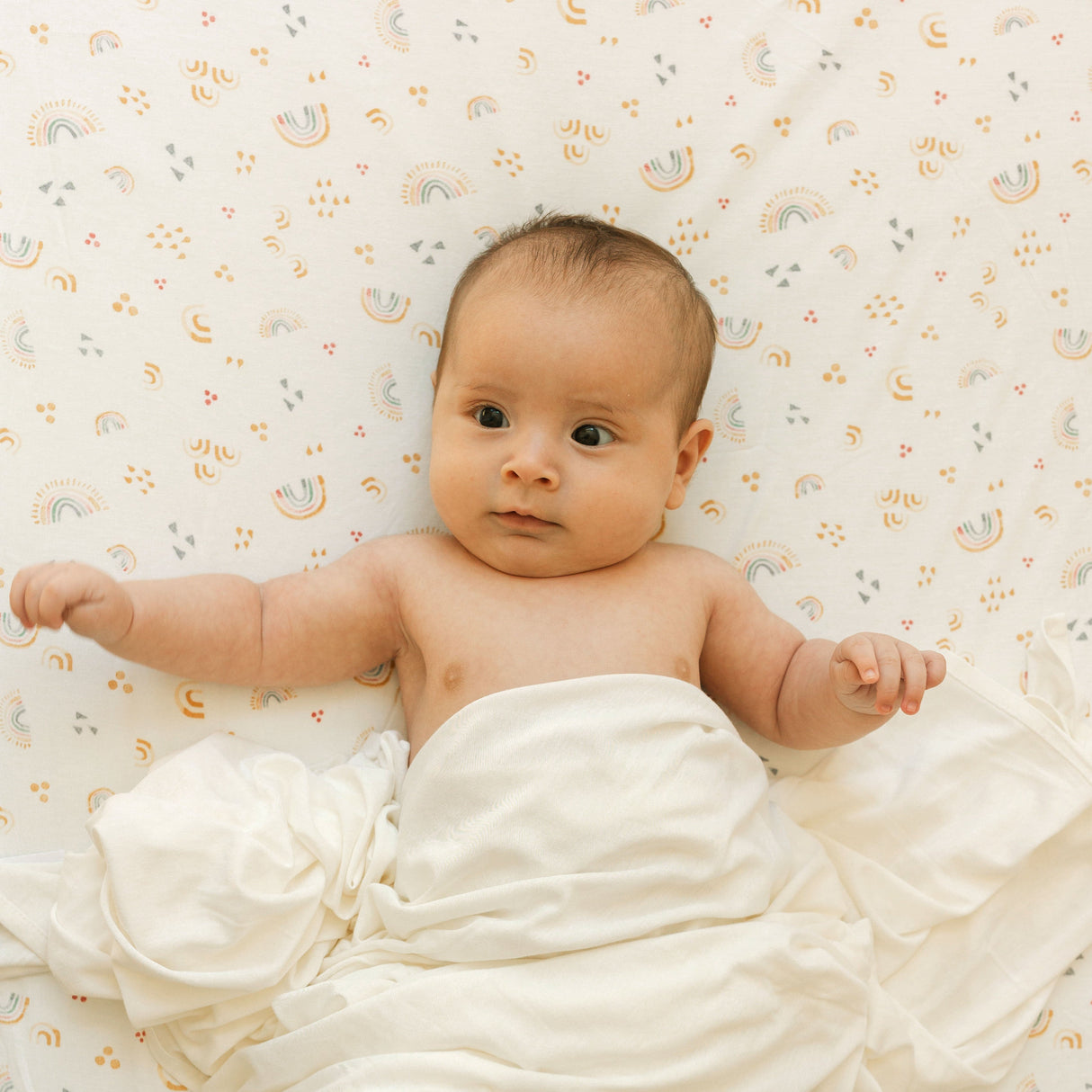 Stretch Knit Crib Sheet - Rainbows - HoneyBug