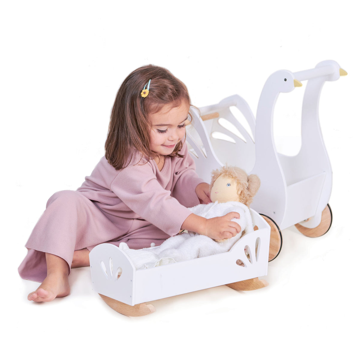 Sweet Swan Dolly Bed - HoneyBug