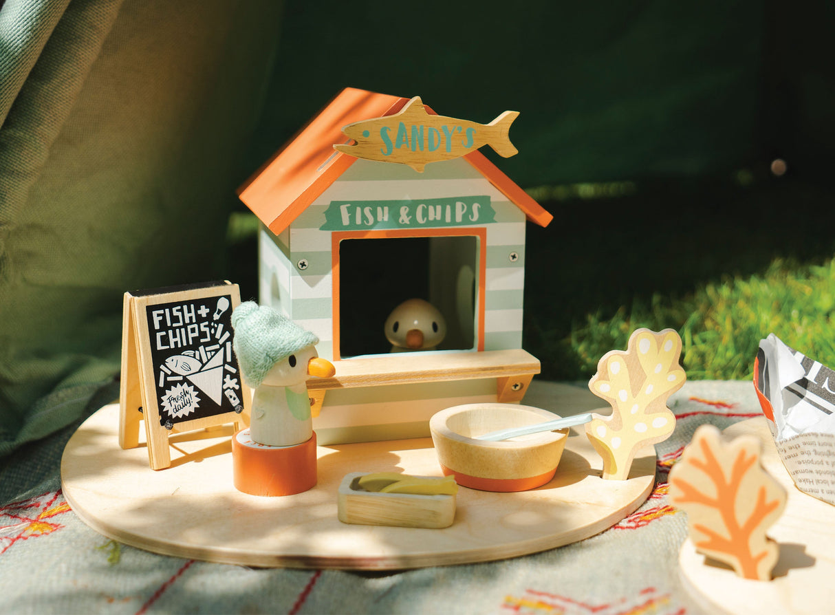 Sandy's Beach Hut - HoneyBug