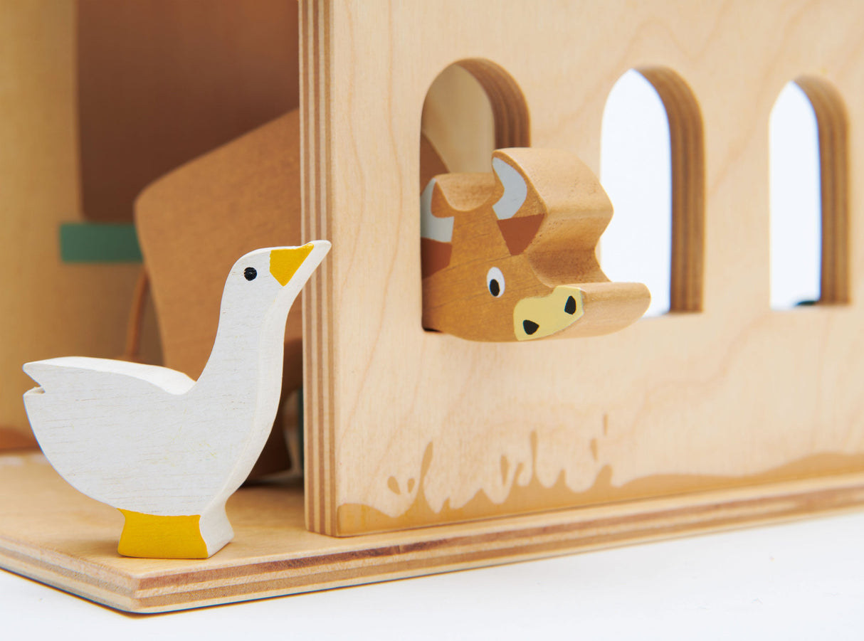 Tender Leaf Farm - HoneyBug