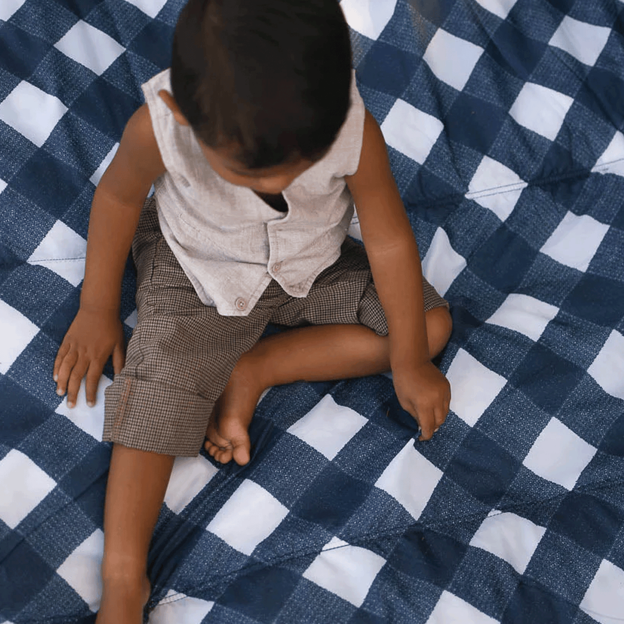 Outdoor Blanket - Navy Plaid - HoneyBug