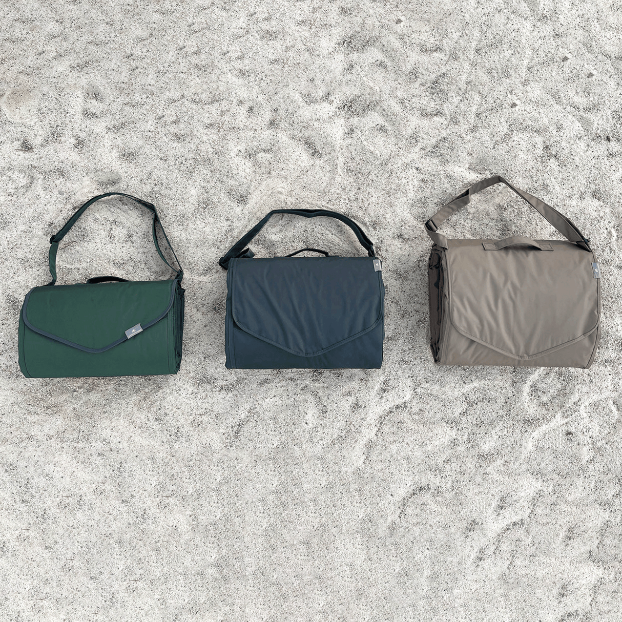 Outdoor Blanket - Camp - HoneyBug