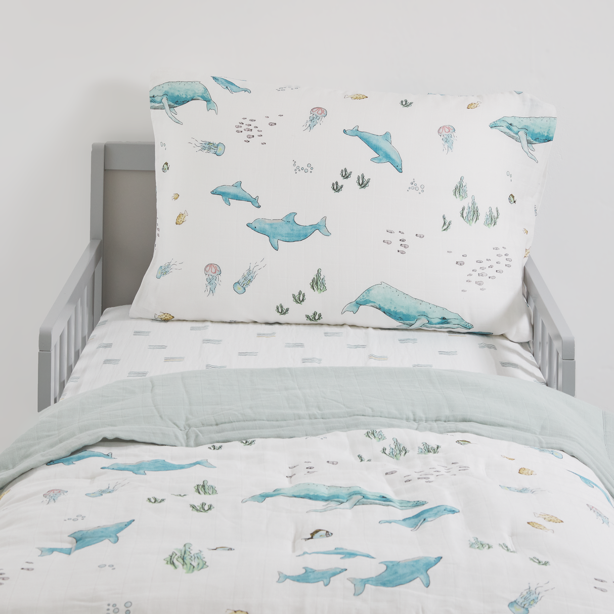 Cotton Muslin Toddler Bedding 3 Piece Set - Whales - HoneyBug