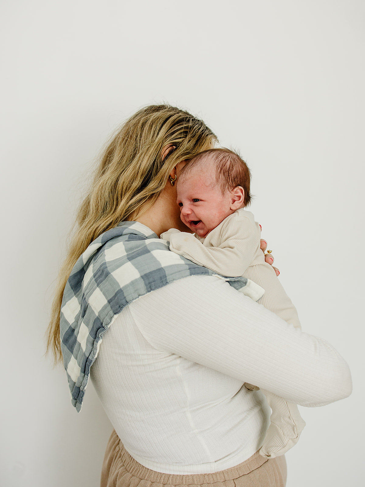 Dusty Blue Gingham Muslin Burp Cloth - HoneyBug