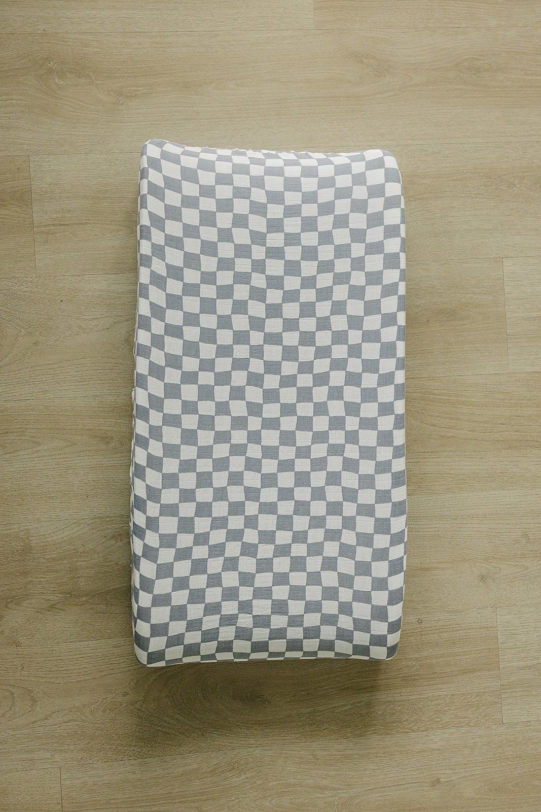 Dusty Blue Wavy Checkered Muslin Changing Pad Cover - HoneyBug