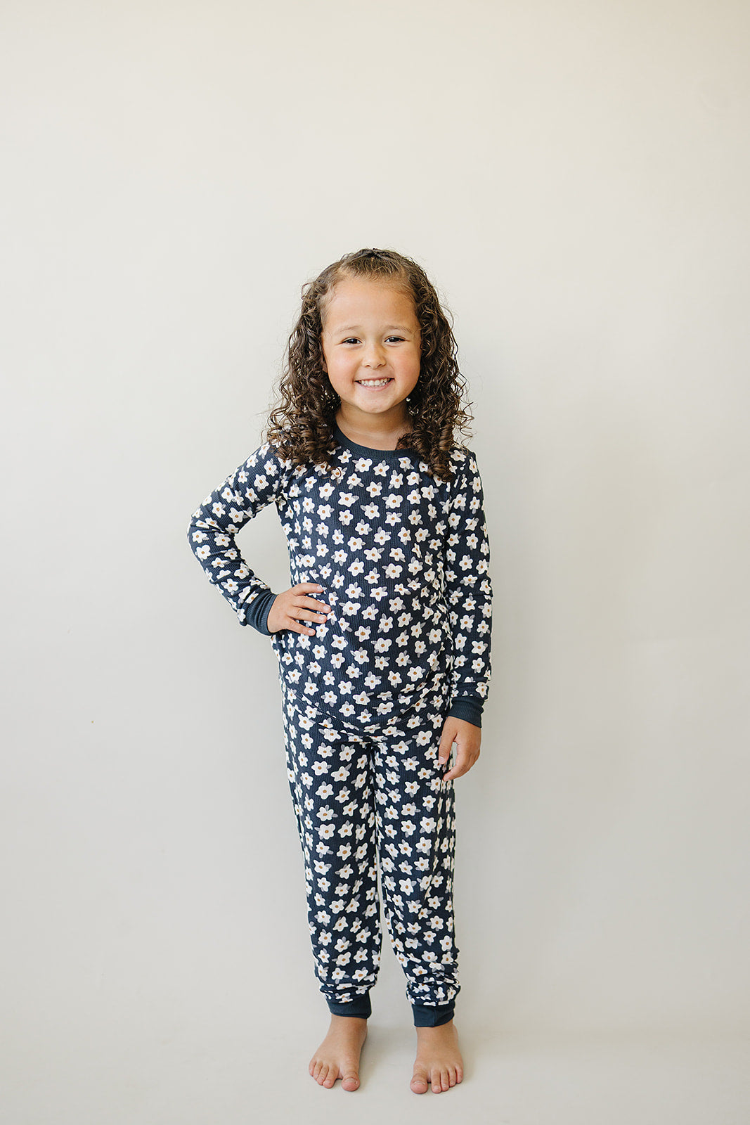 Navy Daisy Ribbed Bamboo Cozy Set - HoneyBug