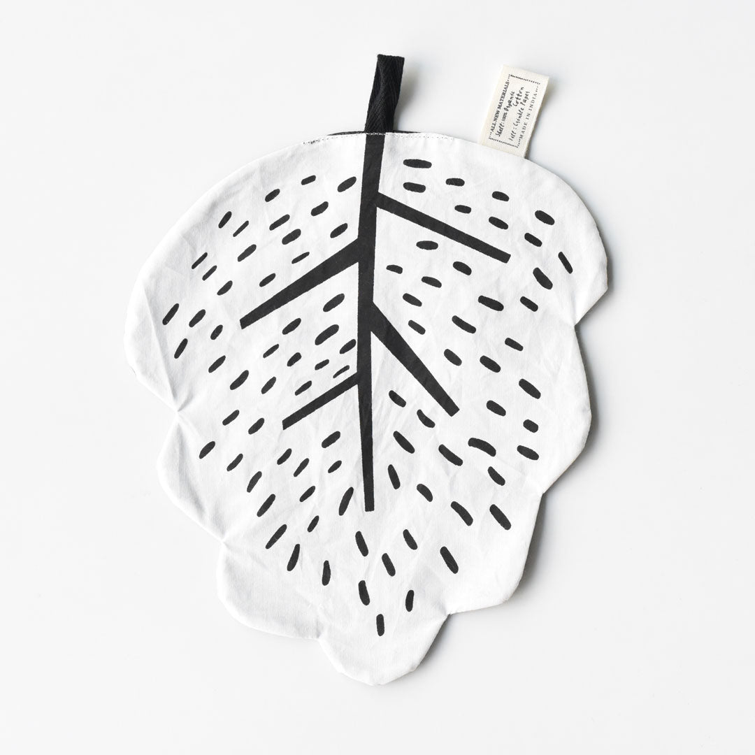 Organic Crinkle Toy - Leaf - HoneyBug