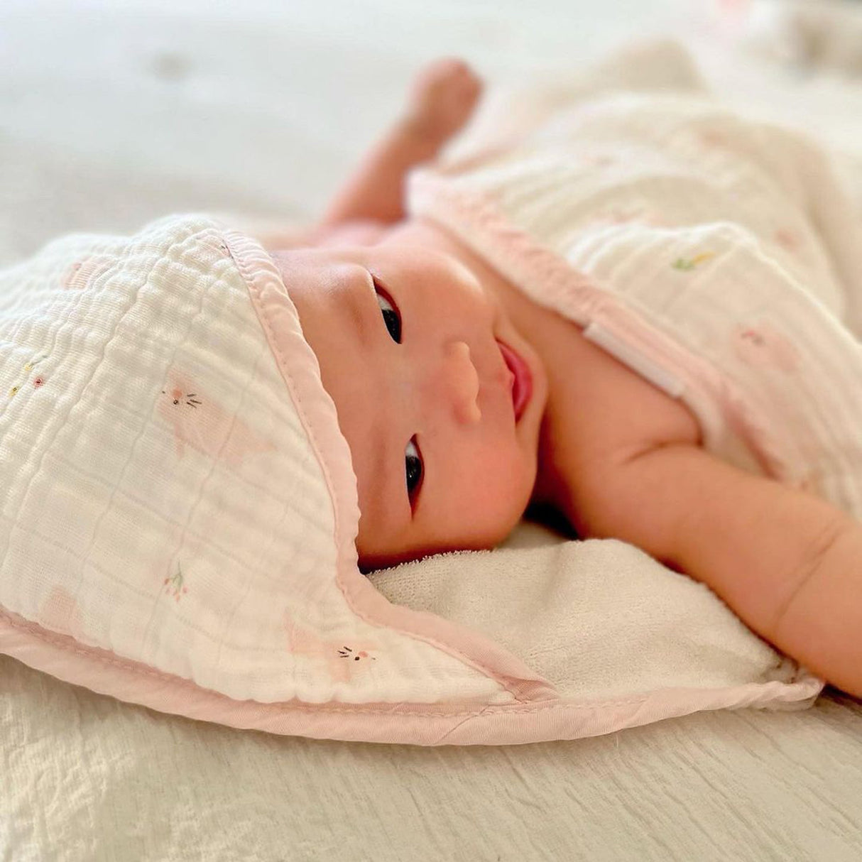 Bunny Hooded Towel Set - HoneyBug