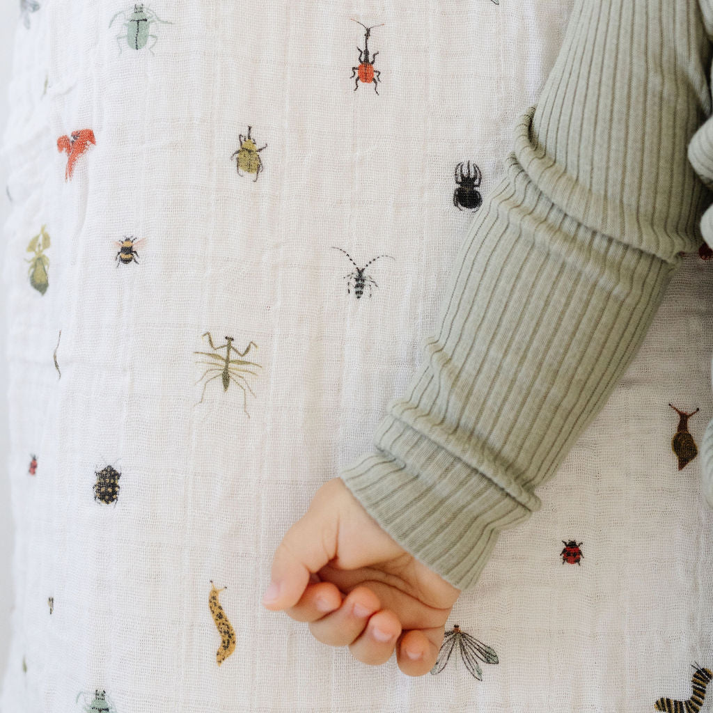 Cutie Crawlies Crib Sheet