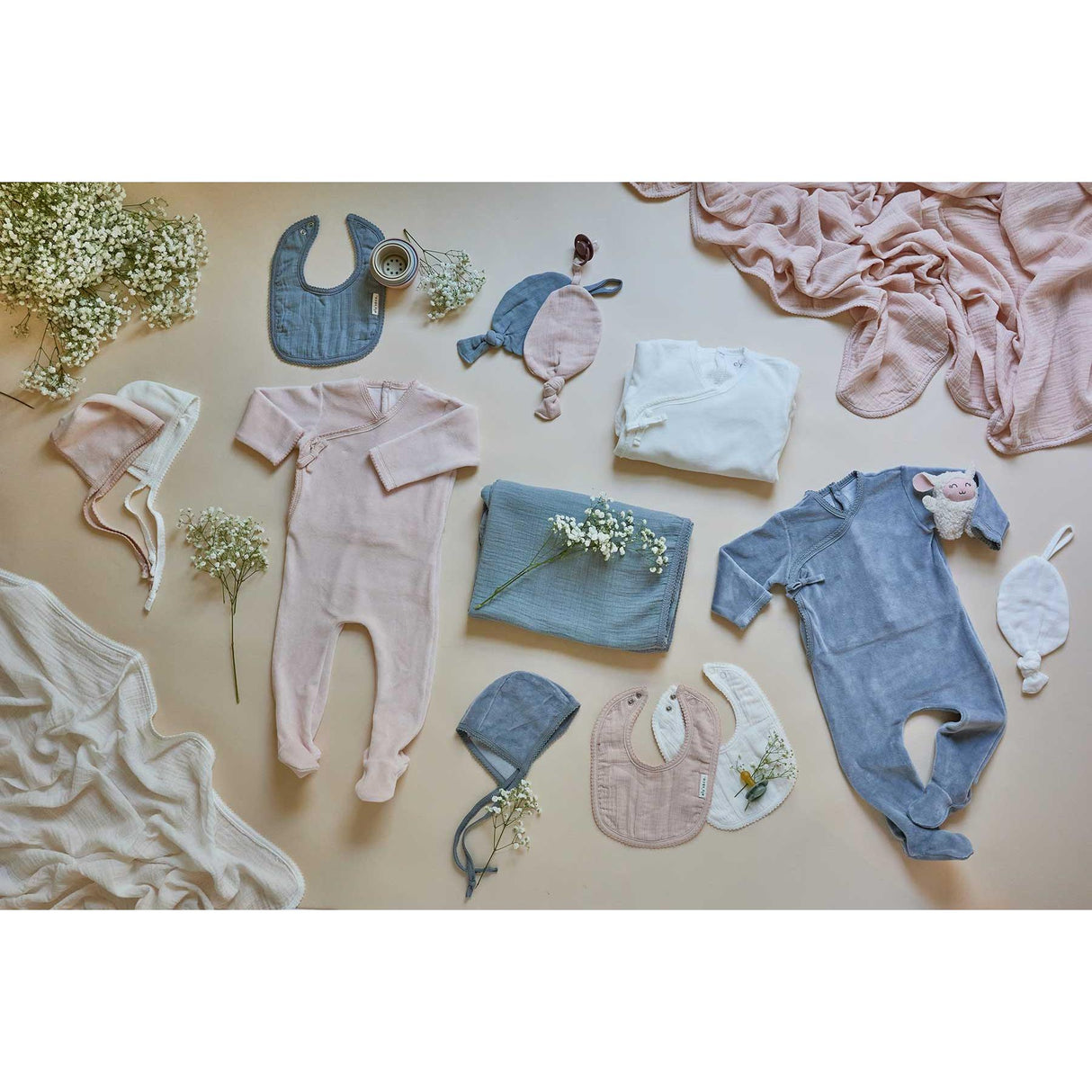 Muslin Swaddle - HoneyBug