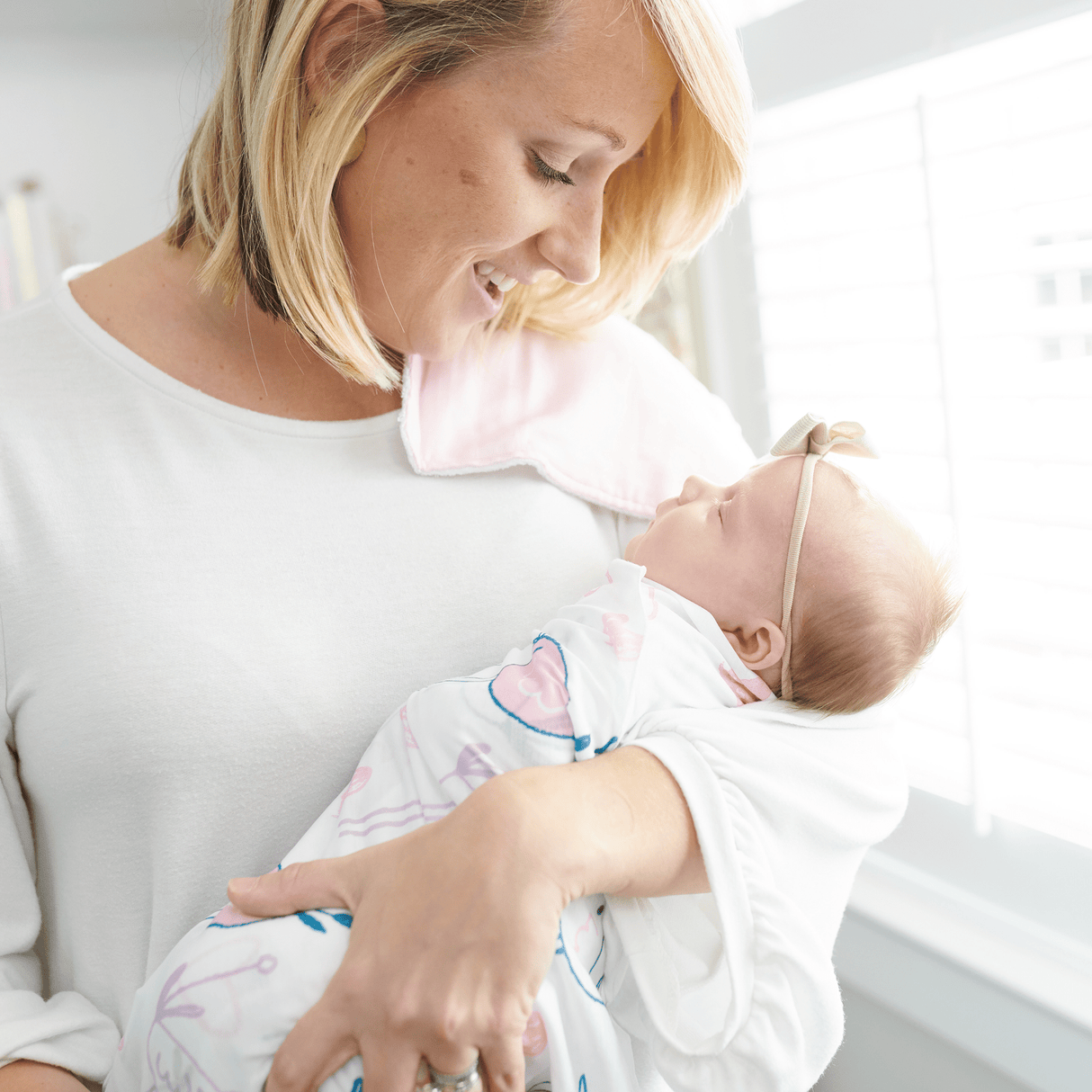 2 PK Newborn Receiving Blankets | Baby Receiving/Swaddle Blankets - HoneyBug