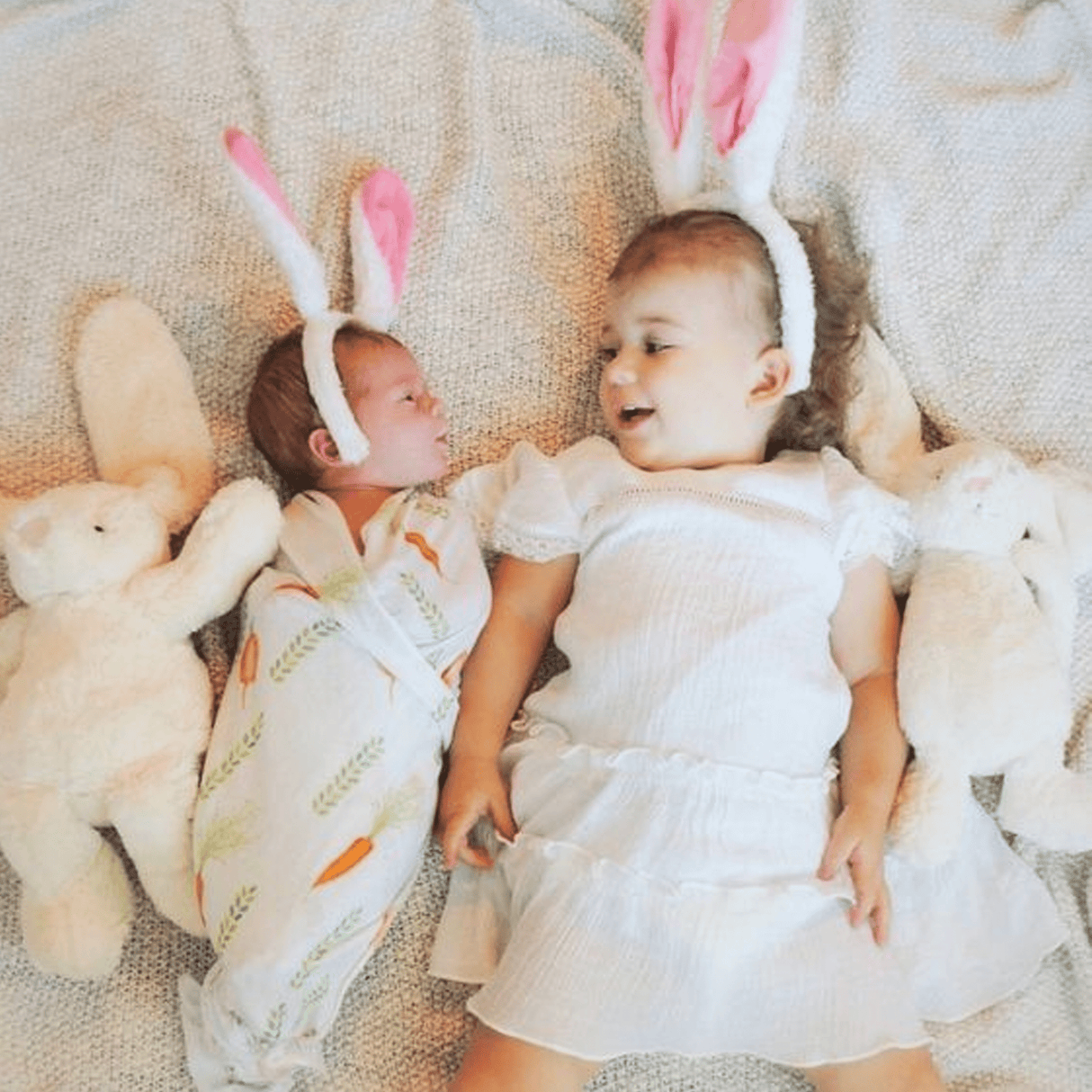 2 PK Newborn Receiving Blankets | Baby Receiving/Swaddle Blankets - HoneyBug